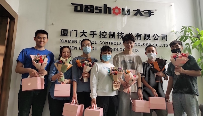 Dashou realizou festa de aniversário para funcionários todos os meses
